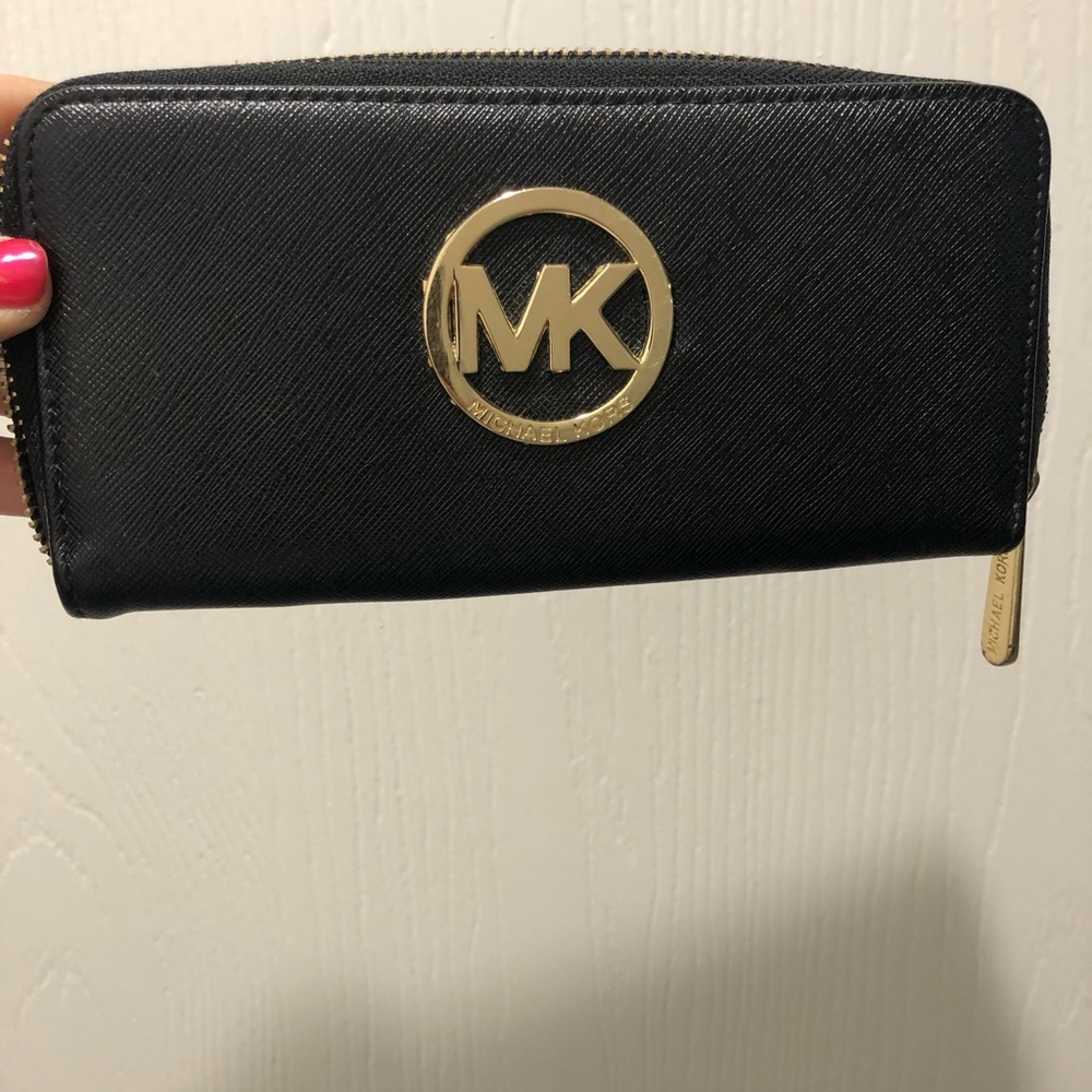 Michael Kors wallet